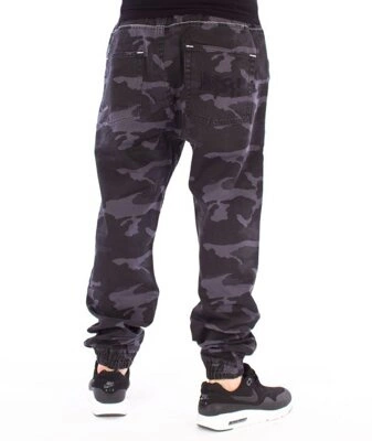 Mass-Signature Jogger Pants Spodnie Black Camo