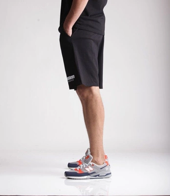 Mass Classics Spodnie Krótkie Czarny