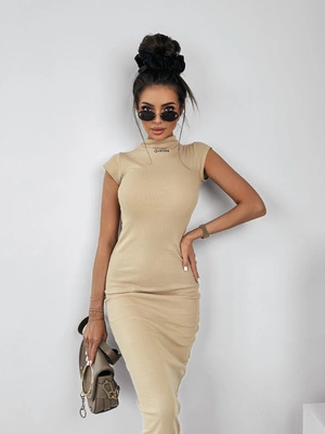 Sukienka Olavoga Mel beżowa