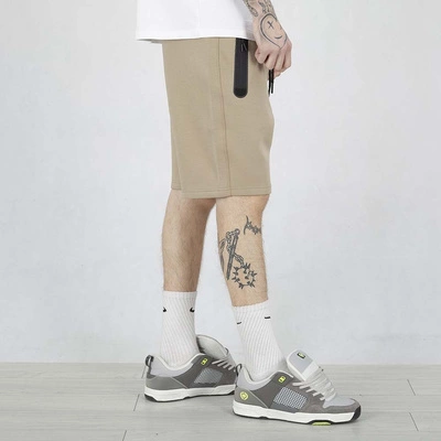 Krótkie spodenki Pit Bull Dogwood ciemne beżowe