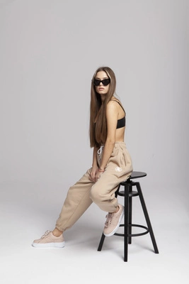 Spodnie dresowe Diil Laur beżowe