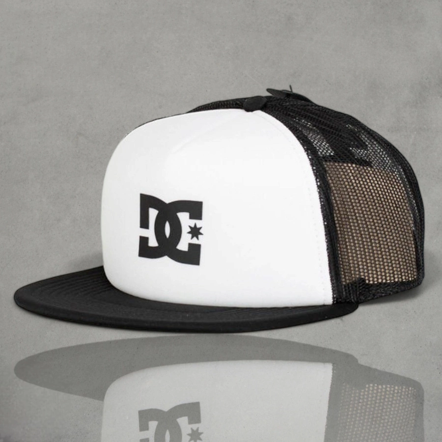 Czapka DC Shoes Gasstationtrkr ADYHA04061-XWWK biało czarna