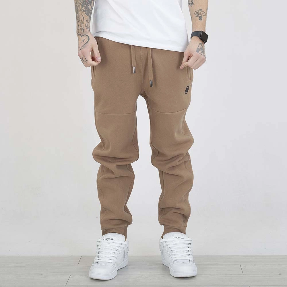 Spodnie Dresowe Pit Bull Small Logo HD brązowe