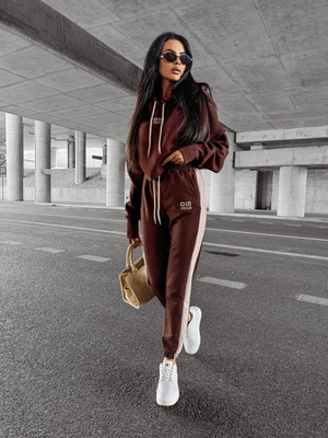 Spodnie dresowe Olavoga Daise brązowe