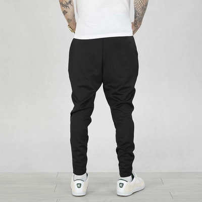 Spodnie dresowe SikSilk Essentials Poly Joggers SS- 26418 czarne