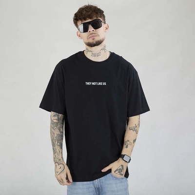 Koszulka Lucky Dice Not Like Us czarna