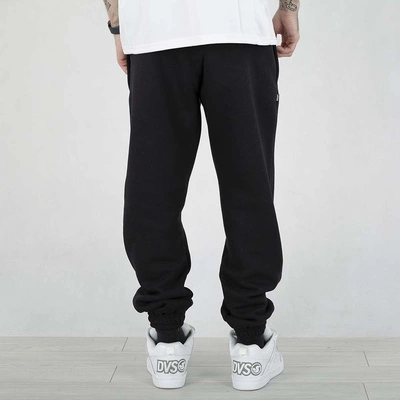 Spodnie Dresowe Diil Regular Laur Small czarne