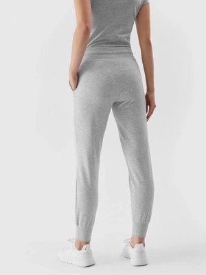 Spodnie dresowe 4F Regular F474 jasne szare