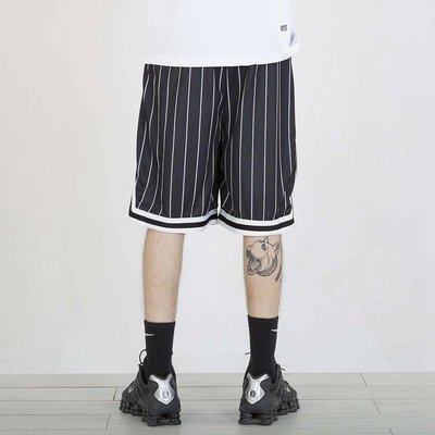 Krótkie Spodenki Karl Kani Small Signature Pinstripe Mesh 6014920 czarno białe