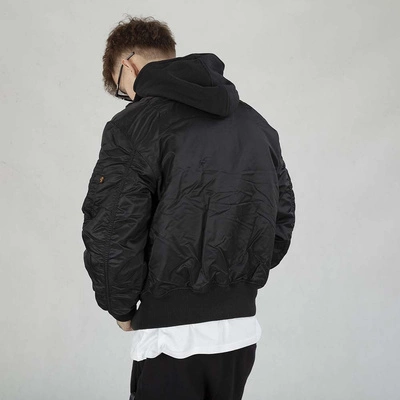 Kurtka Alpha Industries MA-1D-Tec 133104 czarno czarna 