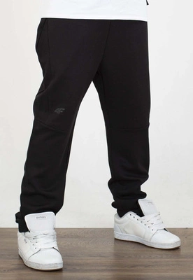 Spodenie dresowe 4F Regular M1194 czarne