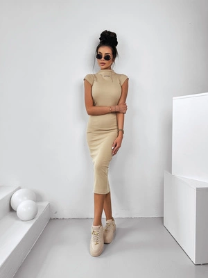 Sukienka Olavoga Mel beżowa